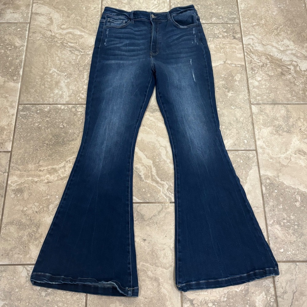 KanCan Signature Ultra High Rise Super Flare Jeans Dark Wash Distressed 32